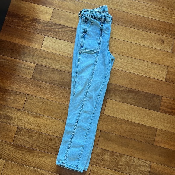 Denim jeans. Universal thread goods company. High rise slim straight. - Picture 4 of 4